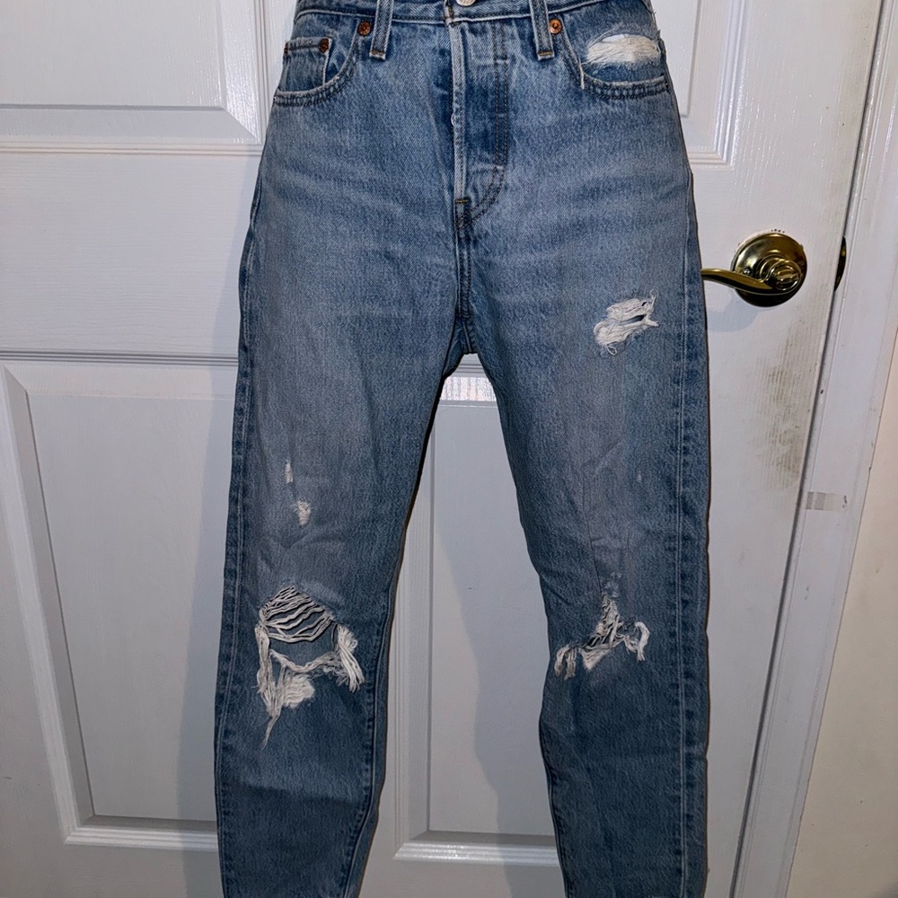 Levi’s Wedgie Distressed Denim Jeans‎